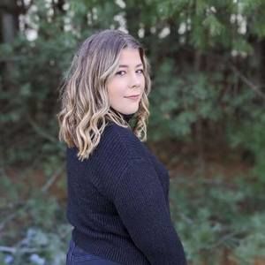 Meet your Posher, Olivia